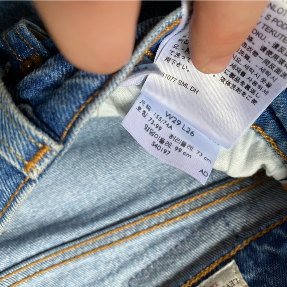 Levi Jeans 501 - Picture 2 of 3